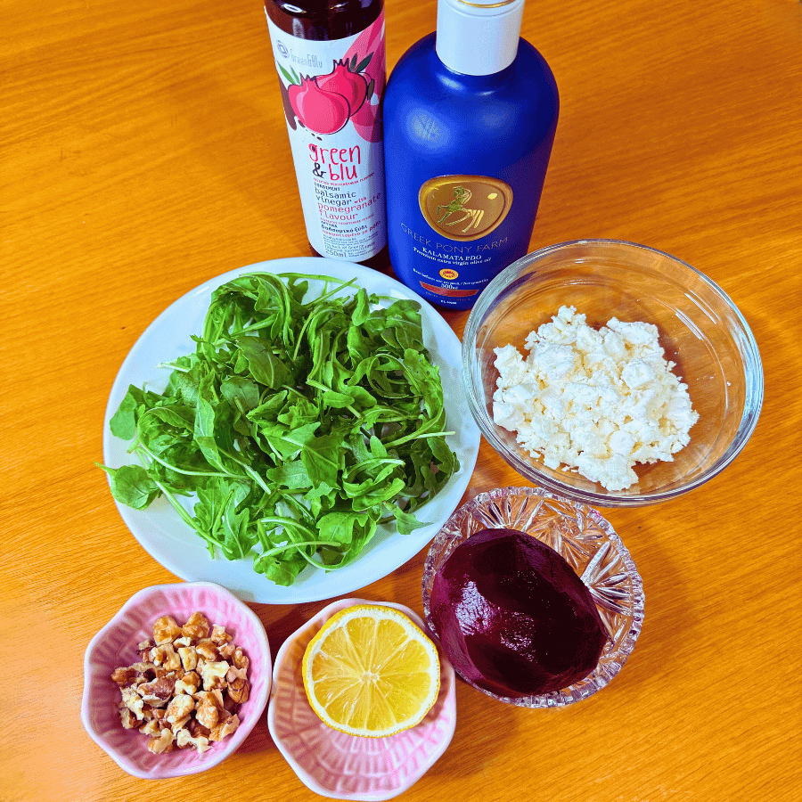 Burokėlių carpaccio salotos su rukola, feta ir balzaminiu actu receptas ingredientai Burokėlių carpaccio salotos su rukola, feta ir balzaminiu actu receptas ingredientai