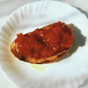 Bruschetta su feta ir pomidorais - Viduržemio jūros receptas 3